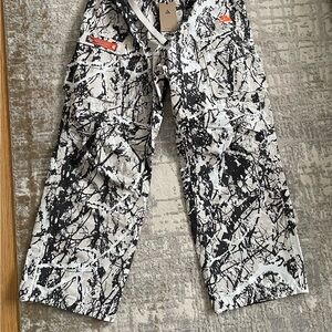 Nike ACG Chena Vortex Storm-FIT Pants FV8840 Light
Orewood Brown/Anthracite NEW